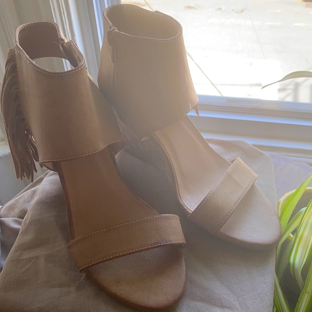 Rampage Aztec Wedge Heel Sandals Sz 7 1/2